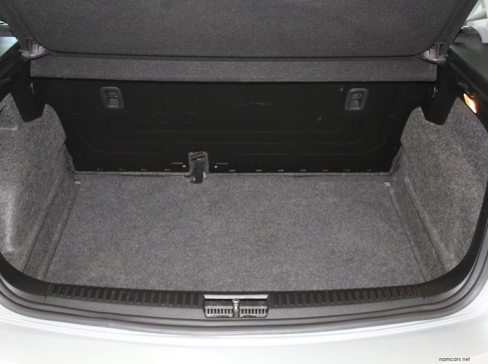 2025 Volkswagen Polo Vivo 1.4i pictures