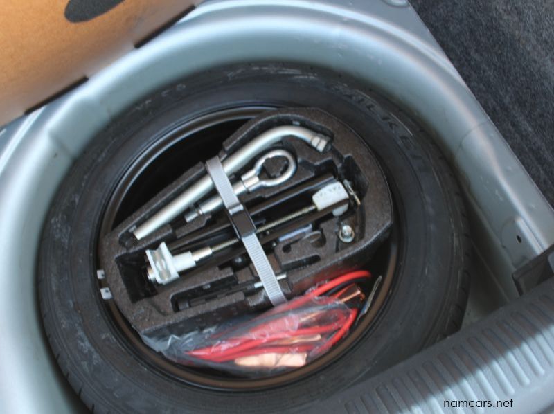 2016 Volkswagen POLO TSI Comfortline pictures