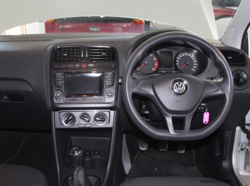 2017 Volkswagen POLO TSI 1.2 pictures
