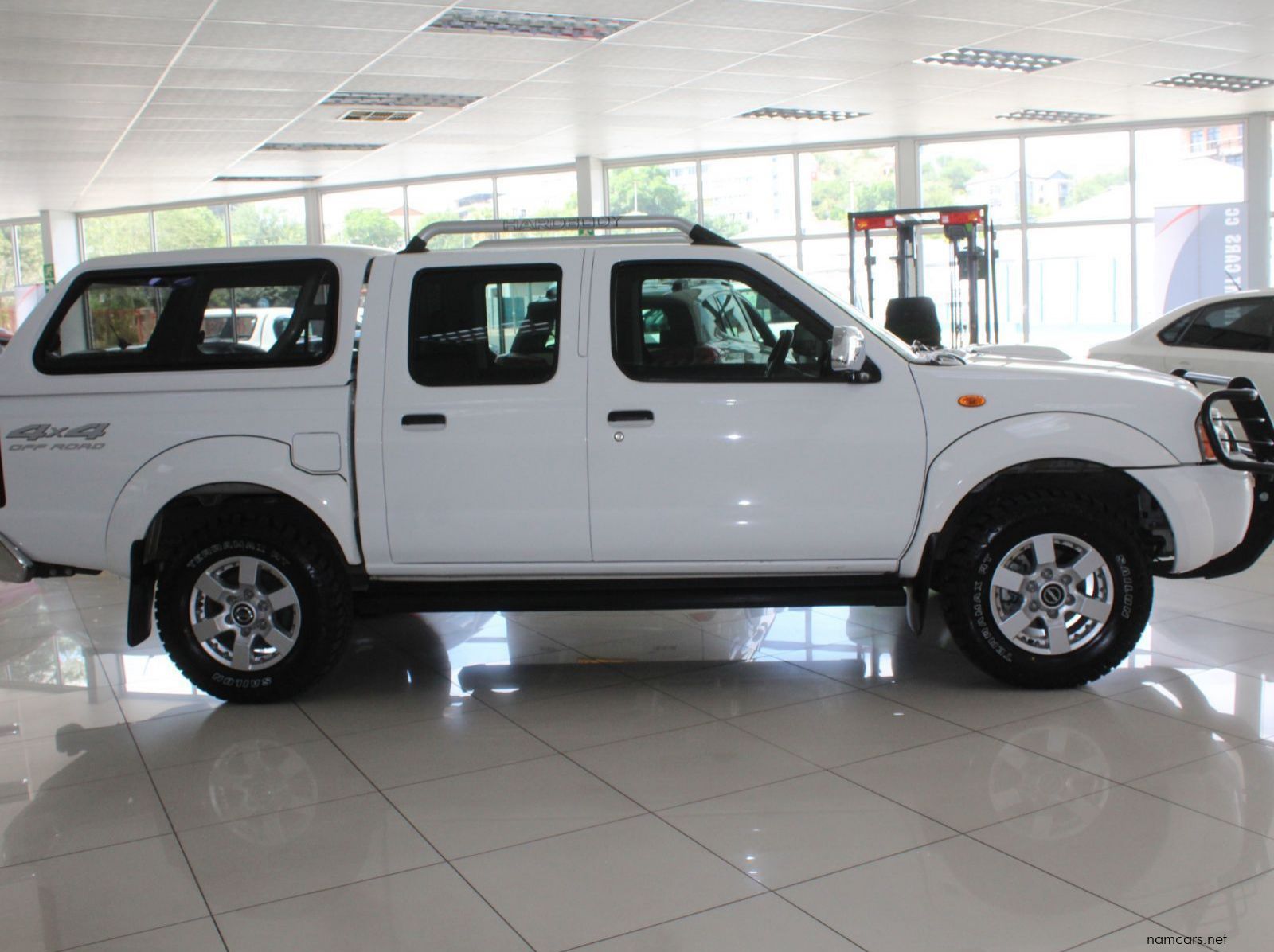 2021 Nissan Nissan NP300 Hardbody pictures