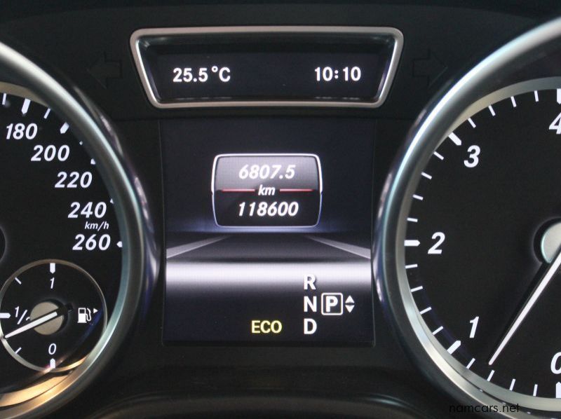 2013 Mercedes-Benz ML350 CDI Bluetech pictures