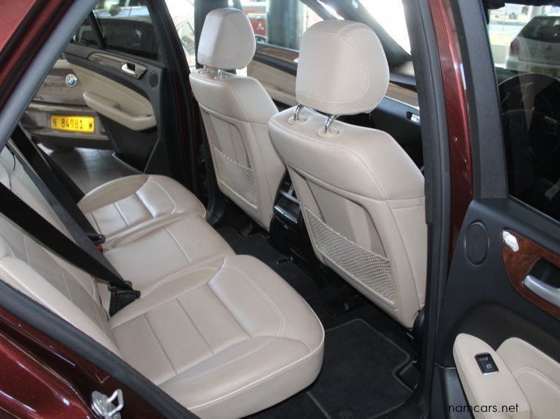 2013 Mercedes-Benz ML350 CDI Bluetech pictures