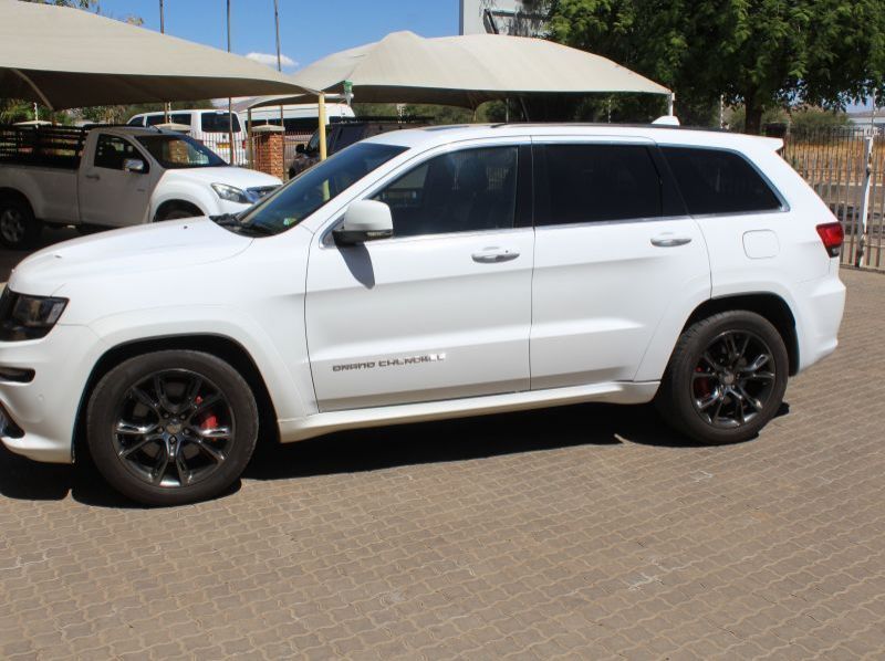 2014 Jeep GRAND CHEROKEE SRT8 pictures