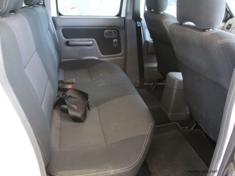 2019 Nissan NP300 2.5TDI D/C 4X4 pictures