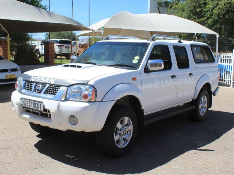 2019 Nissan NP300 2.5TDI D/C 4X4 pictures