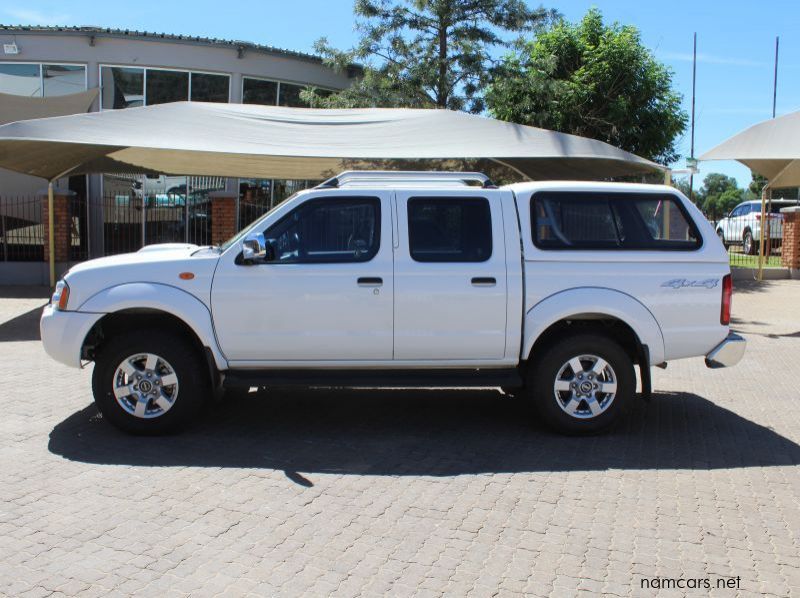 2019 Nissan NP300 2.5TDI D/C 4X4 pictures