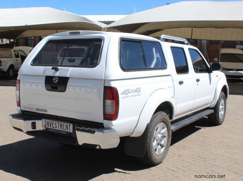2019 Nissan NP300 2.5TDI D/C 4X4 pictures