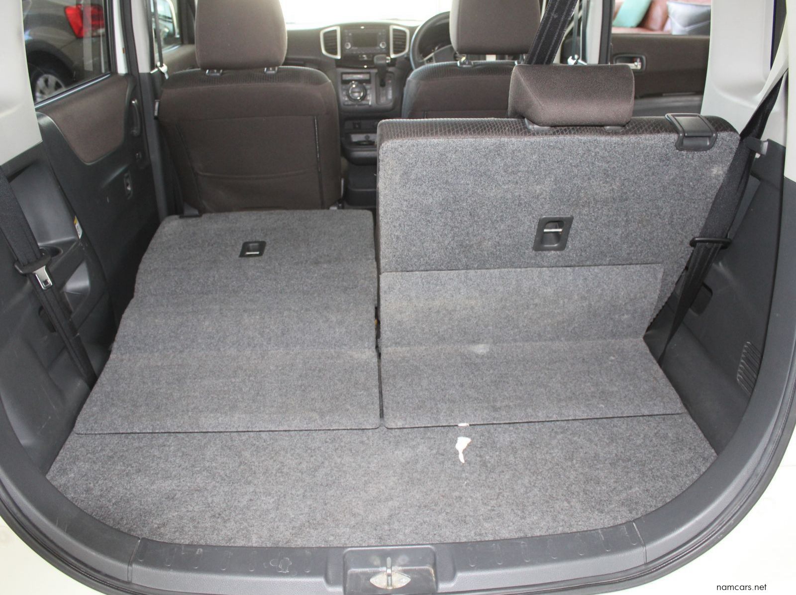 2011 Suzuki Solio pictures