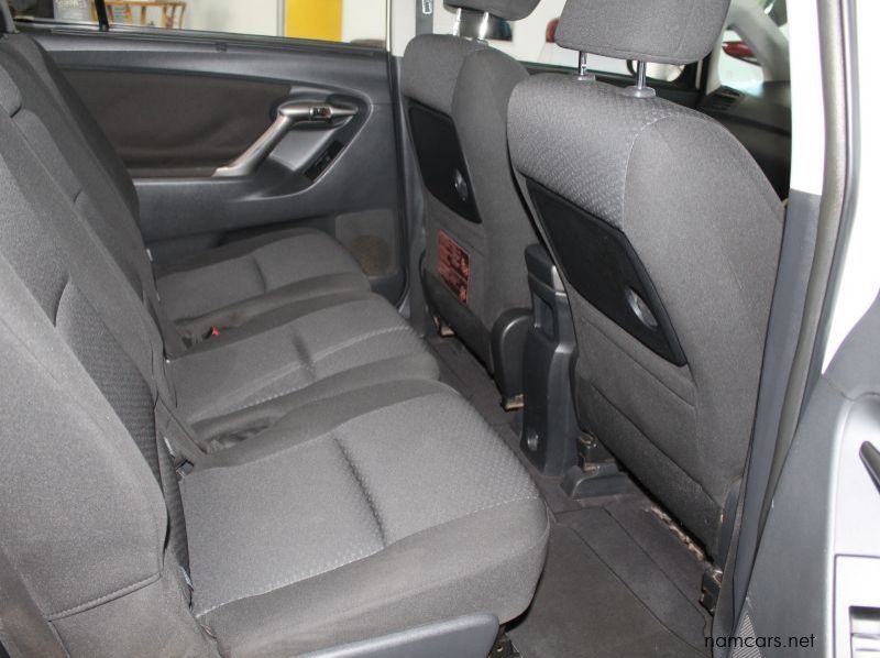 2010 Toyota Verso 1.8 VVTI 7seater pictures