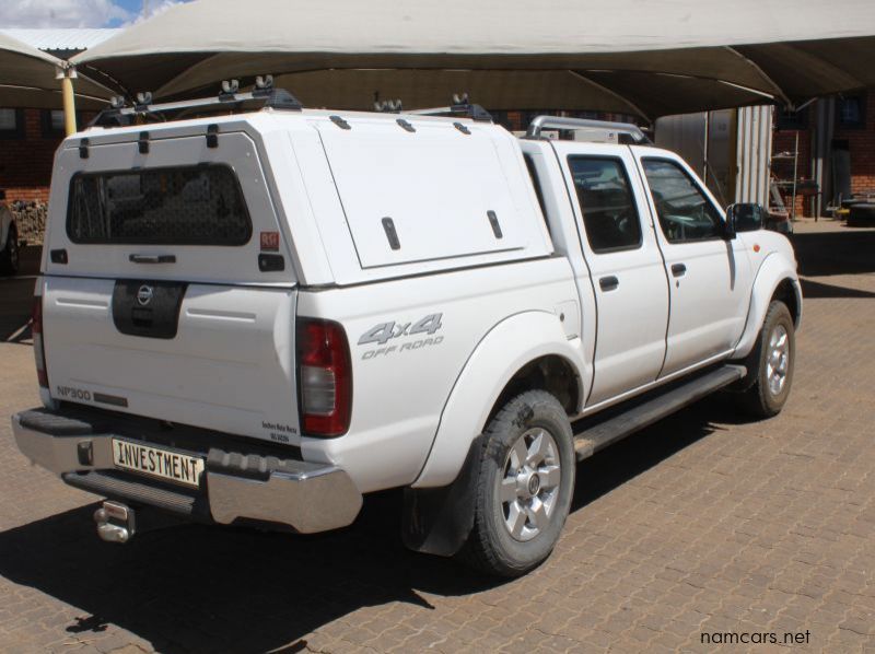 2018 Nissan NP300 2.5 TDI D cab 4x4 pictures