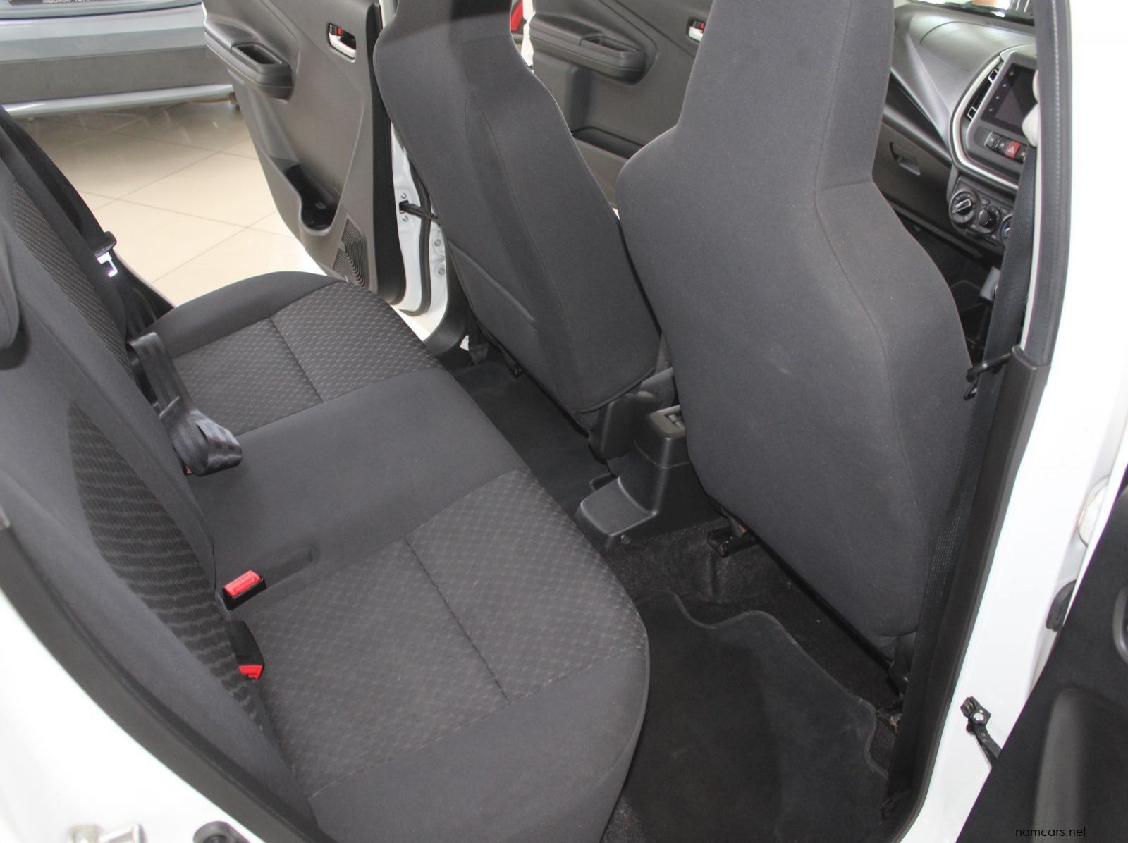 2024 Toyota Vitz 1.0 Auto XR pictures