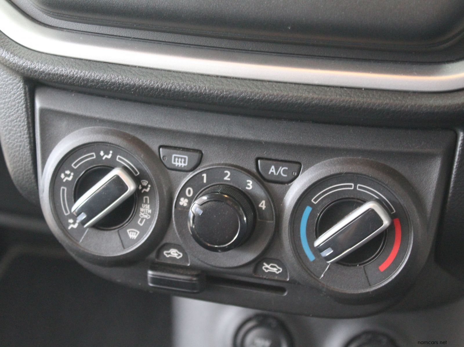 2024 Toyota Vitz 1.0 Auto XR pictures