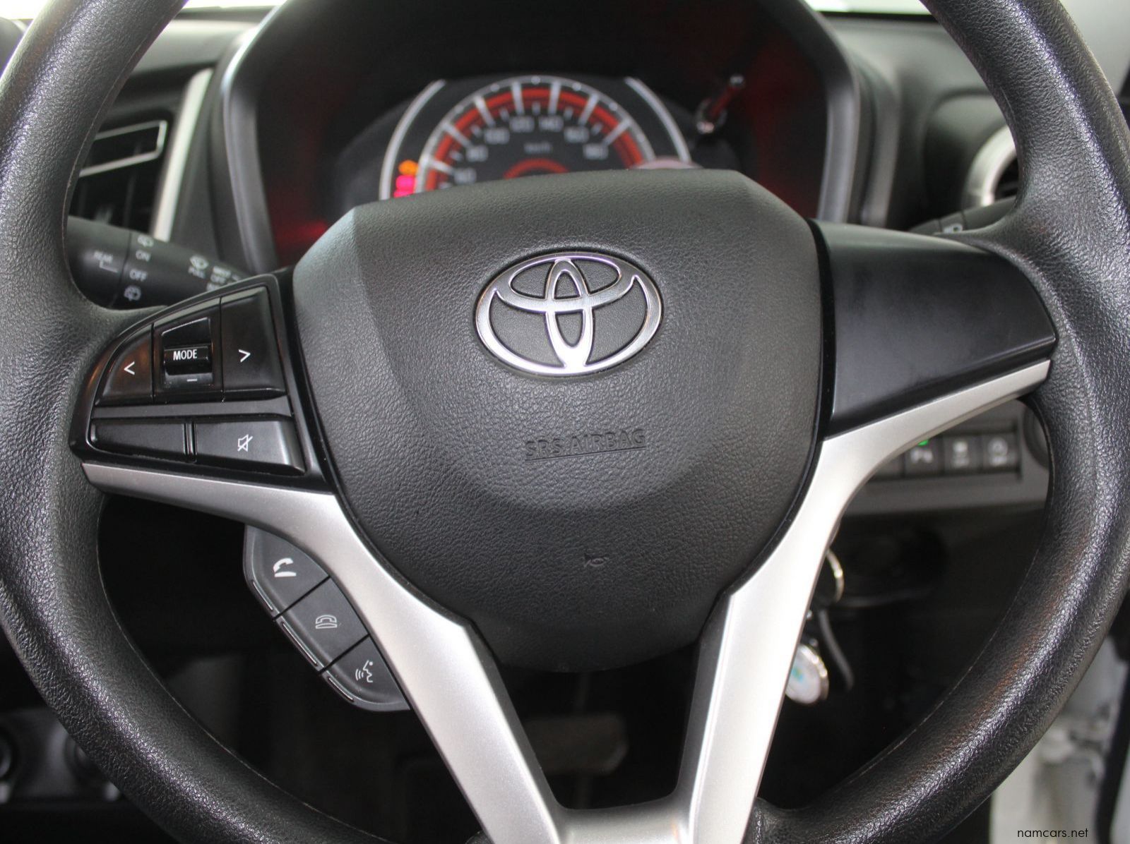 2024 Toyota Vitz 1.0 Auto XR pictures