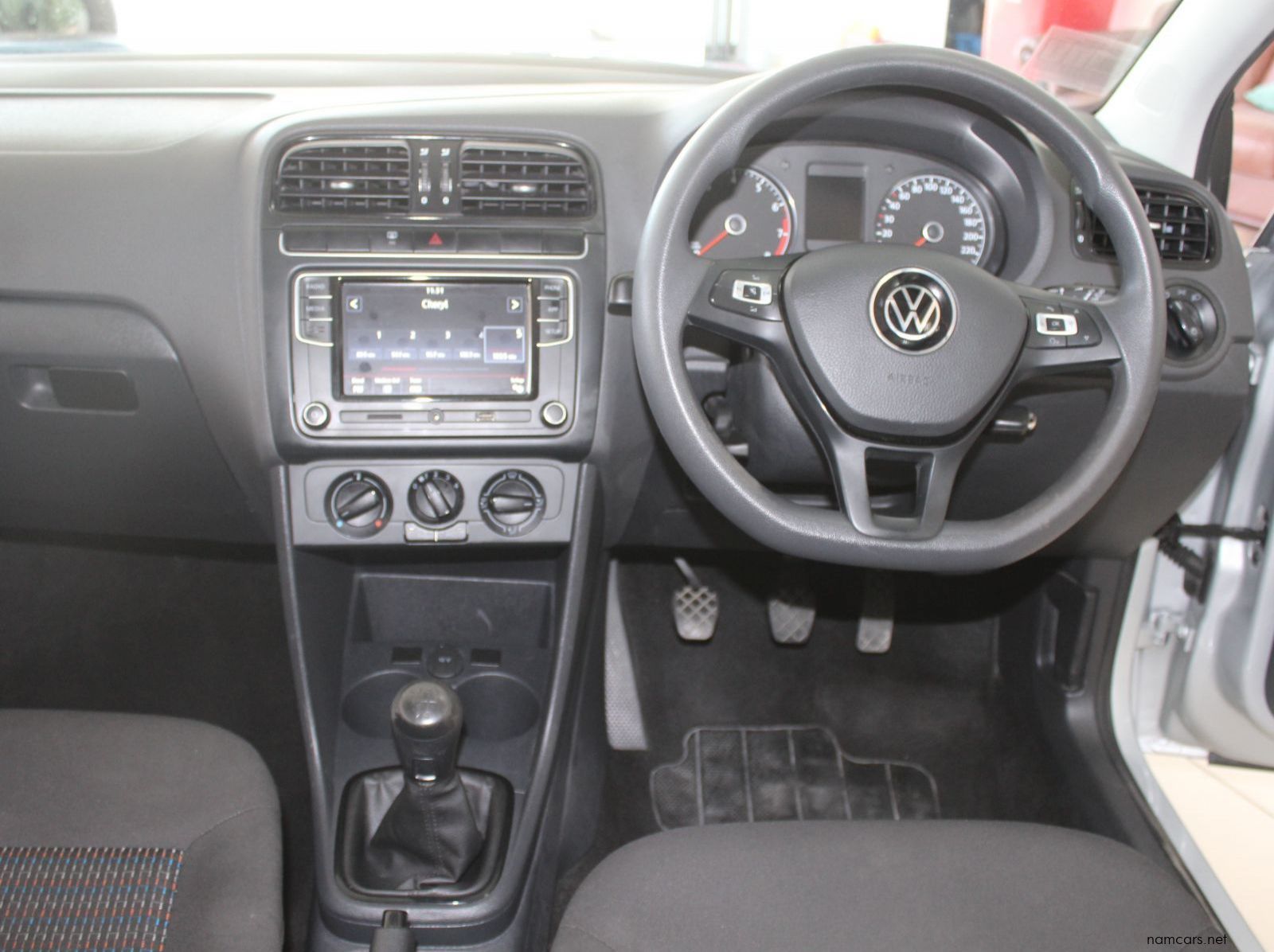 2024 Volkswagen Polo Vivo 1.4i Trend pictures