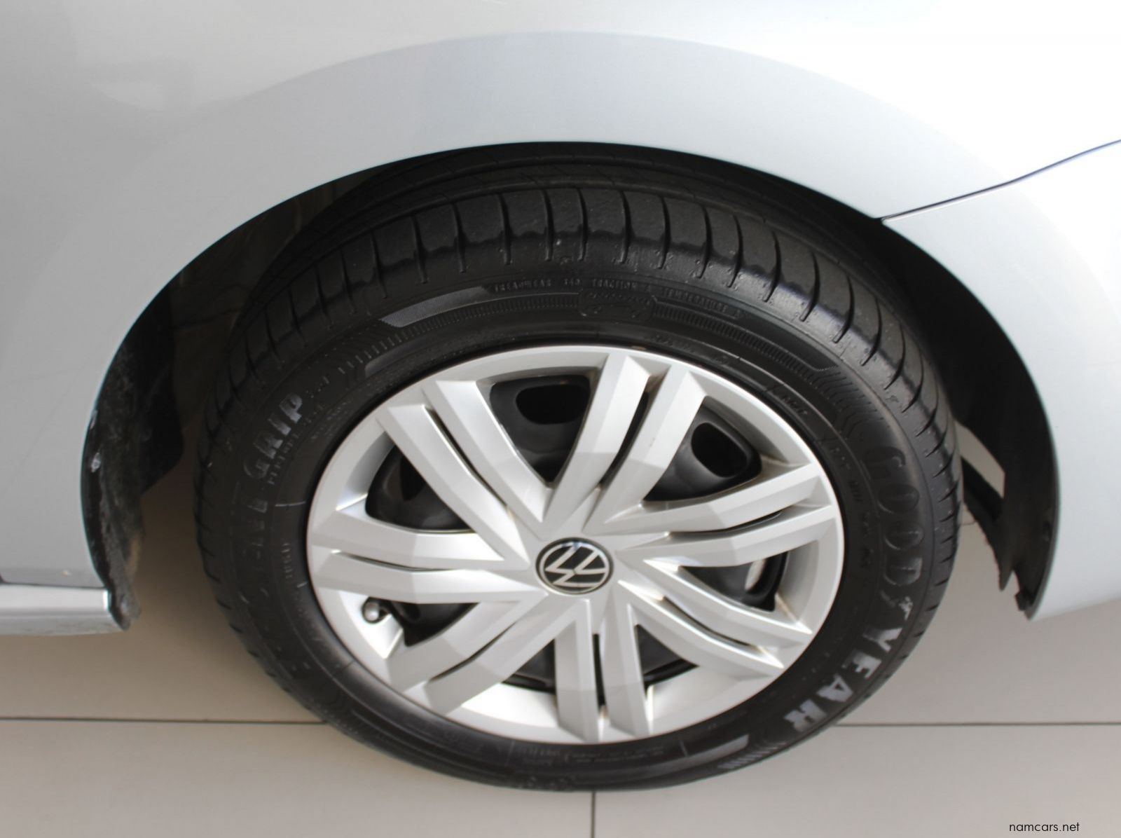 2024 Volkswagen Polo Vivo 1.4i Trend pictures