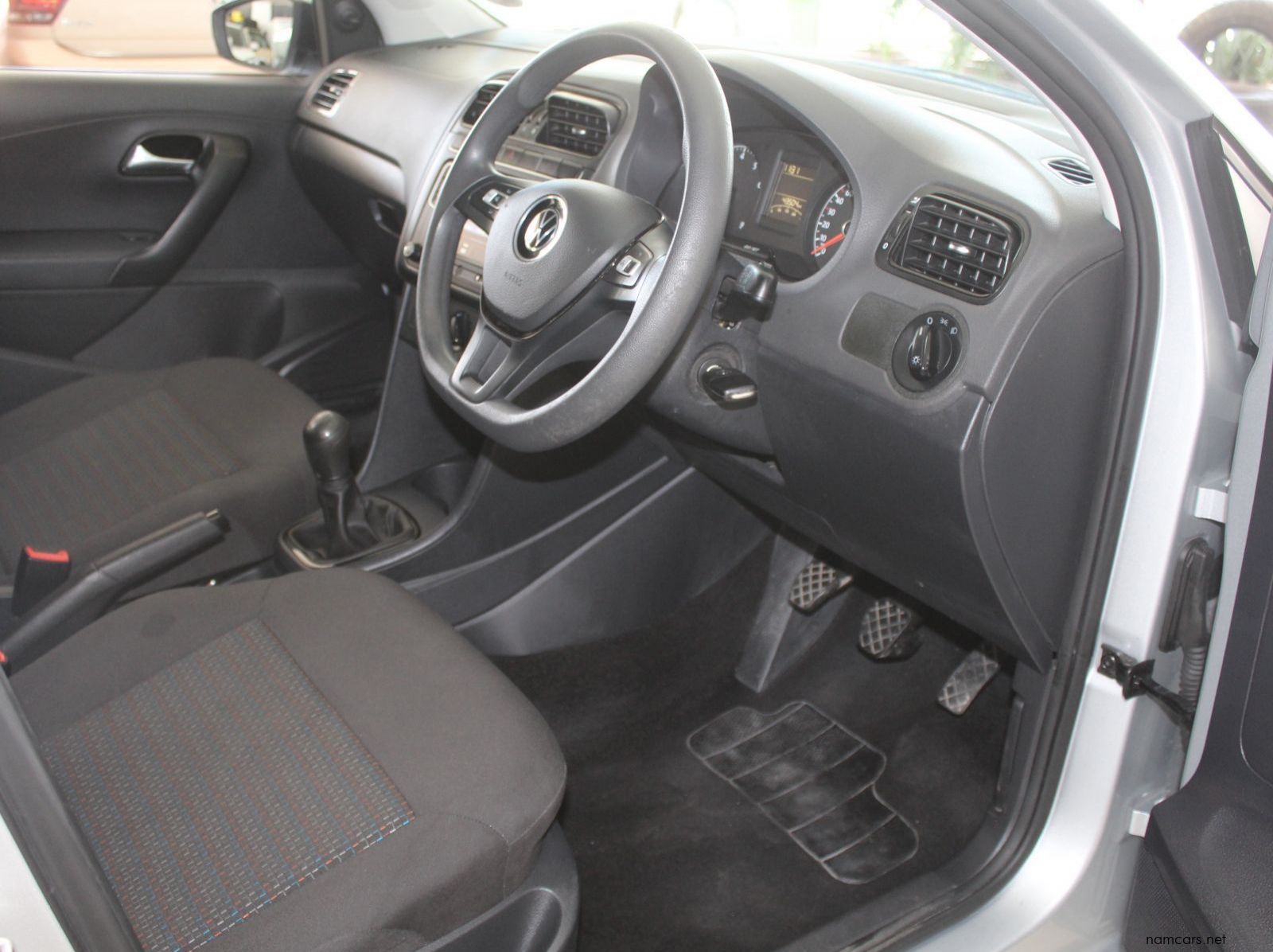 2024 Volkswagen Polo Vivo 1.4i Trend pictures