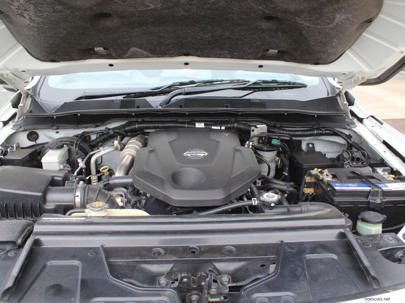 2017 Nissan Navarra 2.3 TDI  DC 4x4 Auto pictures