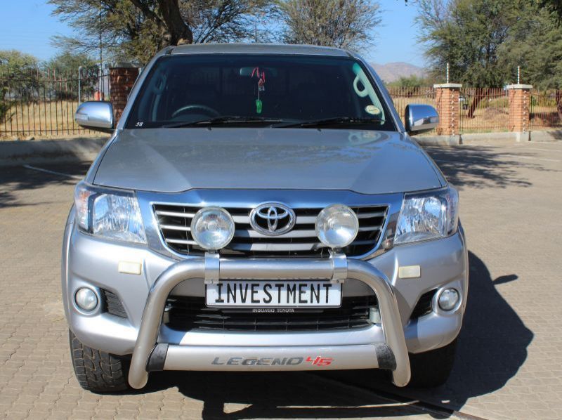 2015 Toyota HILUX 2.7 D/C 4X2 LEGEND45 pictures