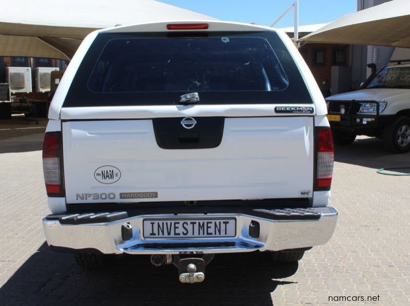 2019 Nissan NP300 2.5 TDI D cab 4x4 pictures