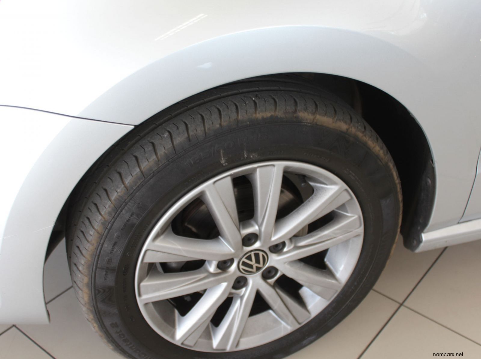 2024 Volkswagen Vw Polo Vivo Comfortline 1.6i Auto pictures