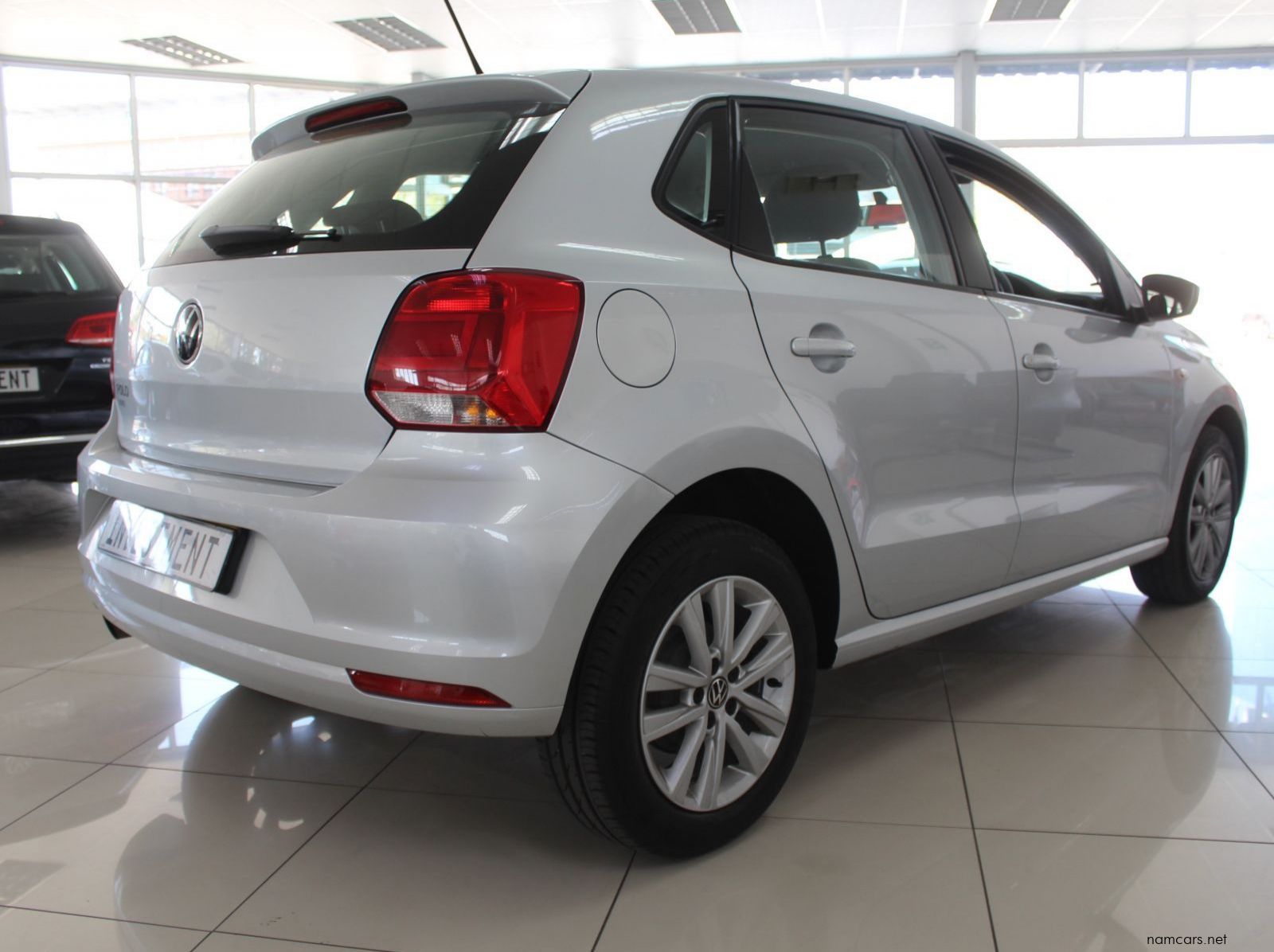 2024 Volkswagen Vw Polo Vivo Comfortline 1.6i Auto pictures