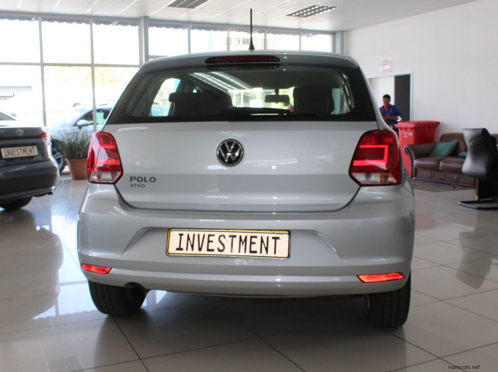 2024 Volkswagen Vw Polo Vivo Comfortline 1.6i Auto pictures