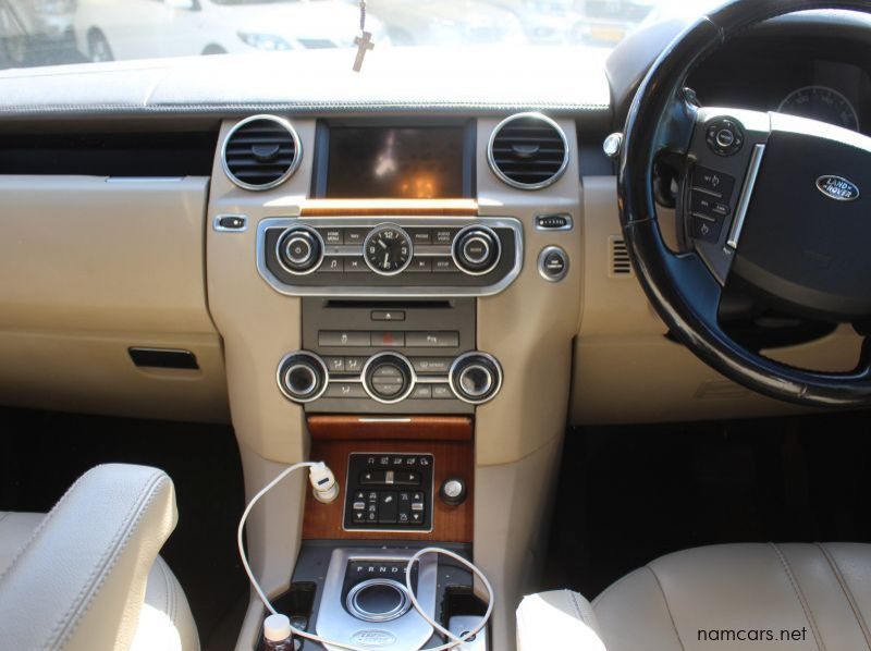 2014 Land Rover Discovery 4 SDV6  SE pictures