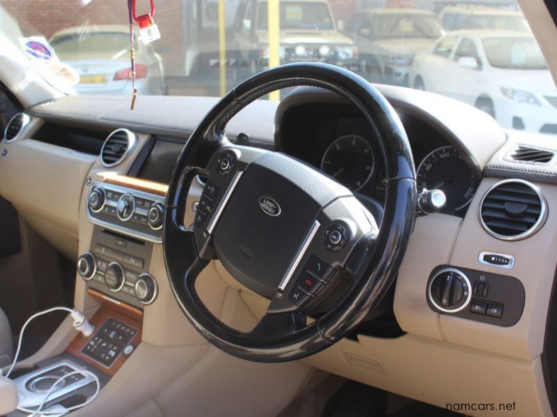 2014 Land Rover Discovery 4 SDV6  SE pictures