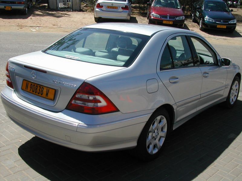 2005 Mercedes-Benz C200-Kompressor pictures