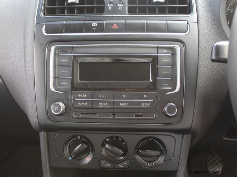 2018 Volkswagen POLO VIVO 1.4 COMFORTLINE pictures