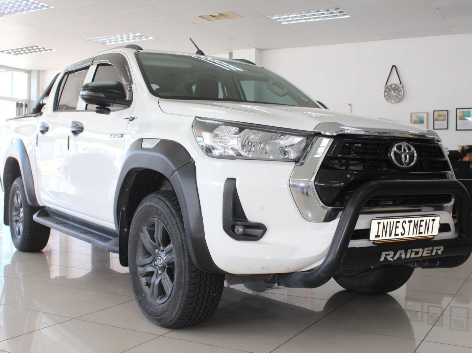 2023 Toyota Hilux 2.4 GD4 4x4 Auto DC pictures