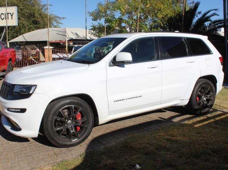 2014 Jeep Grand Cherokee SRT8 pictures