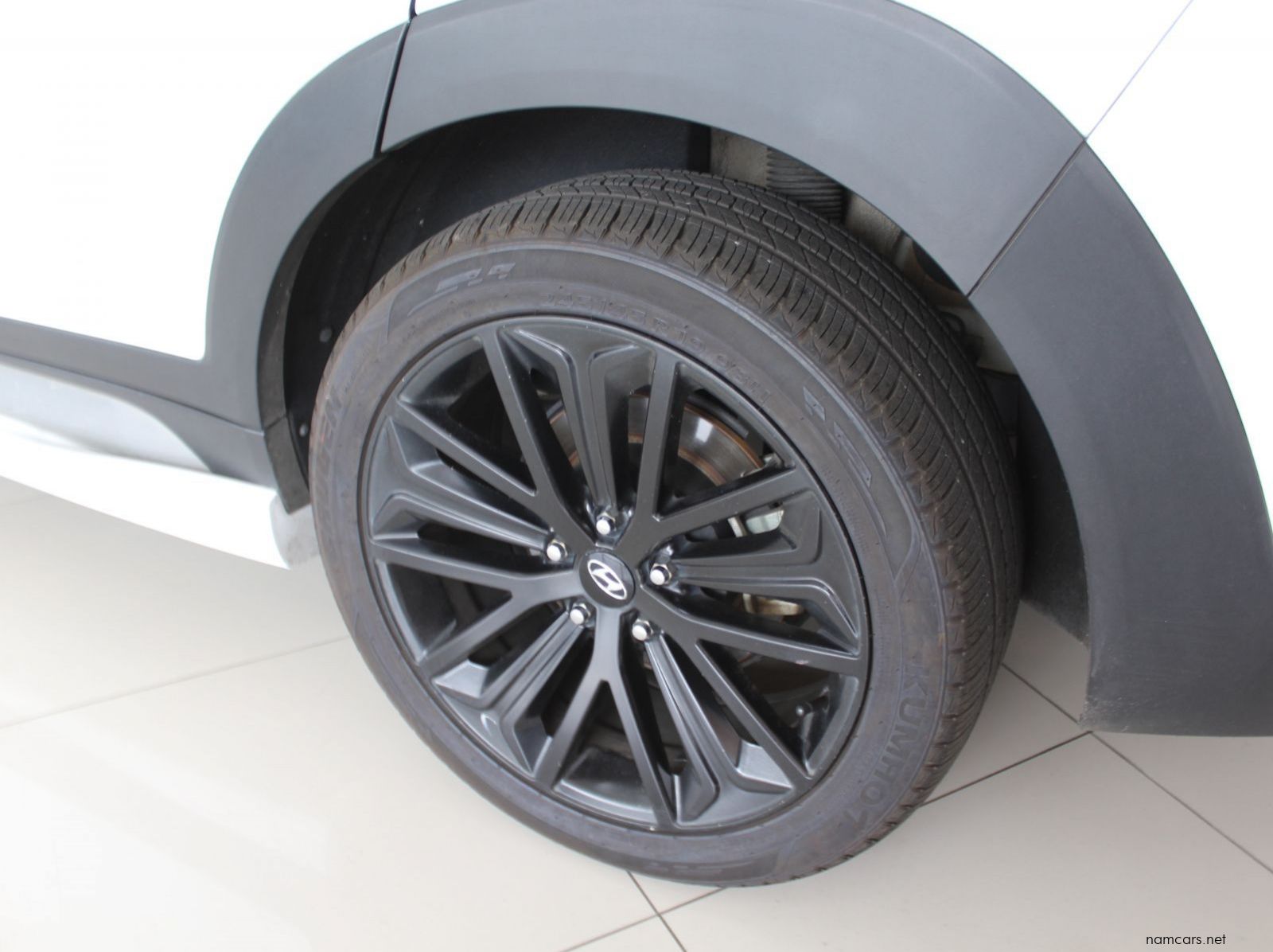 2020 Hyundai Tucson N Sport 2.0 TDI pictures