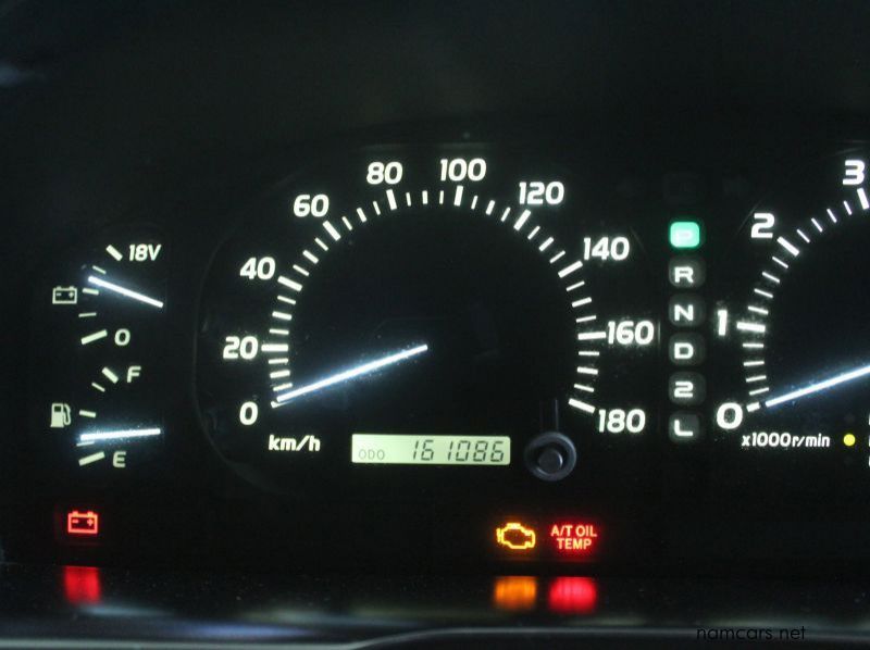 1999 Toyota LANDCRUISER 100 SERIES 4.7V8 A/T pictures