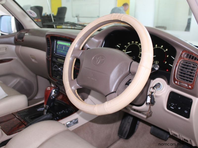 1999 Toyota LANDCRUISER 100 SERIES 4.7V8 A/T pictures