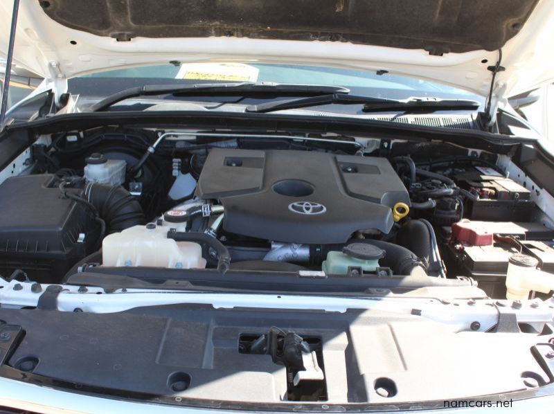 2019 Toyota HILUX 2.8GD6 A/T 4X4 D/C pictures