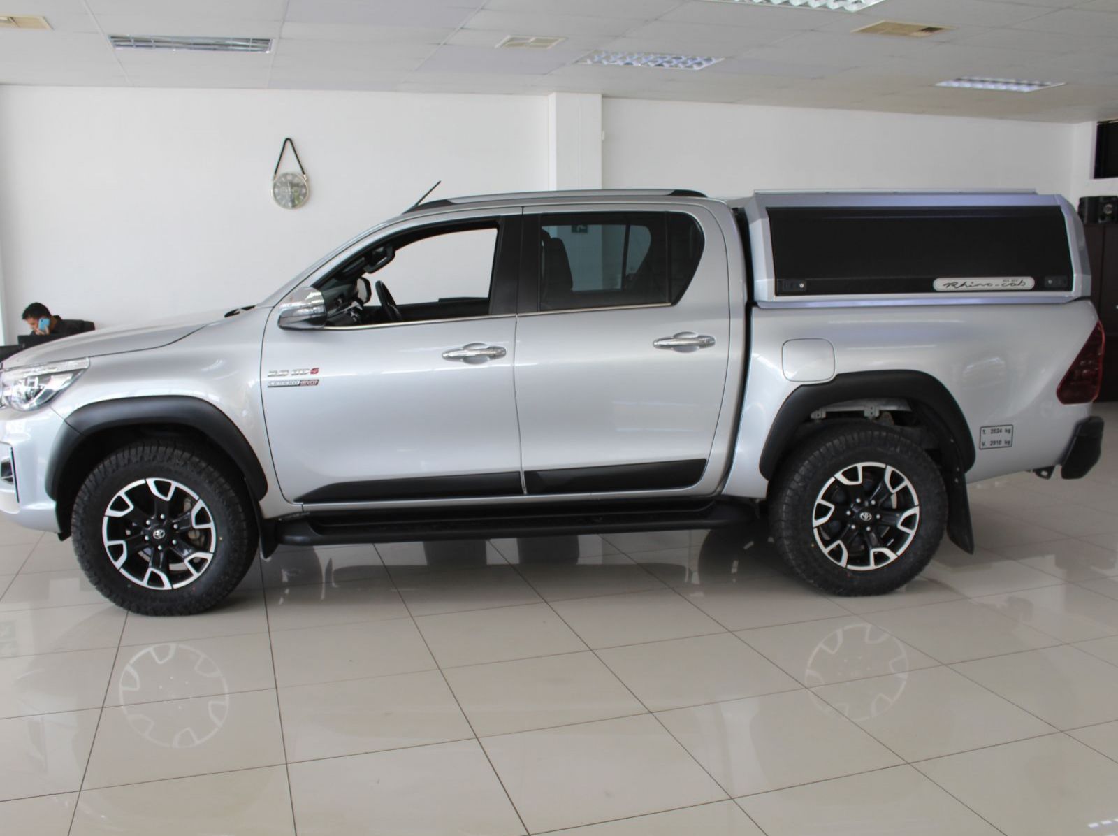 2019 Toyota Hilux DCab Legend 50 4x4 auto pictures