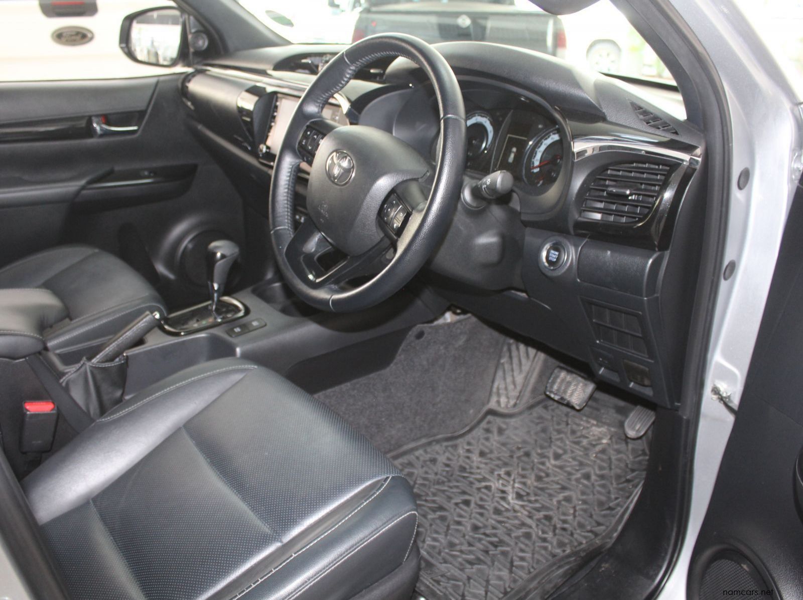 2019 Toyota Hilux DCab Legend 50 4x4 auto pictures