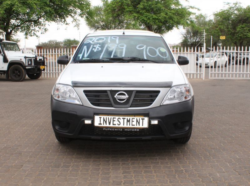 2019 Nissan NP200 1.5CDI A/C pictures