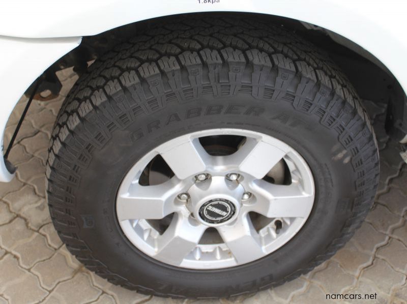 2017 Nissan NP300 2.5TDI D/C 4X4 pictures