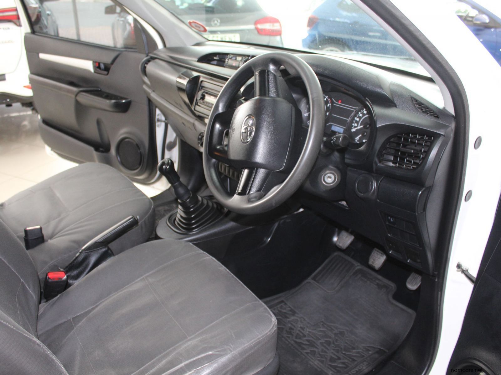 2020 Toyota Hilux 2.4GD S A/C S cab 4x2 pictures