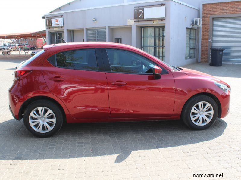 2018 Mazda MAZDA 2 SKYACTIVE pictures