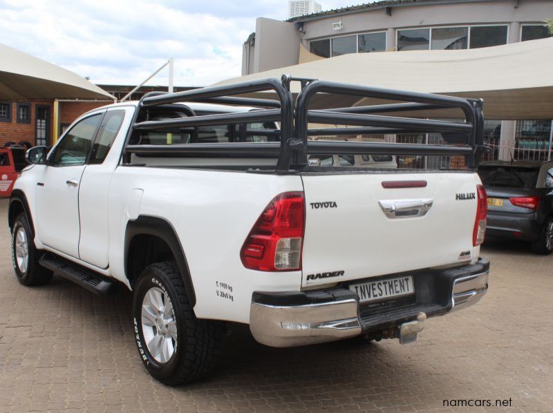 2017 Toyota HILUX 2.8GD6 CLUBCAB 4X4 pictures