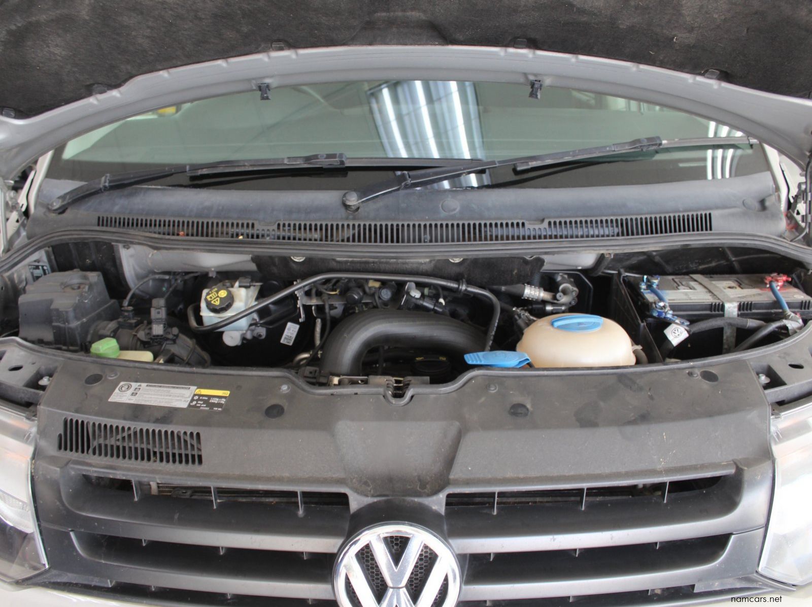 2014 Volkswagen Kombi 2.0 TDI pictures