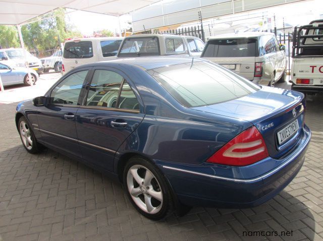 2002 Mercedes-Benz C240 pictures