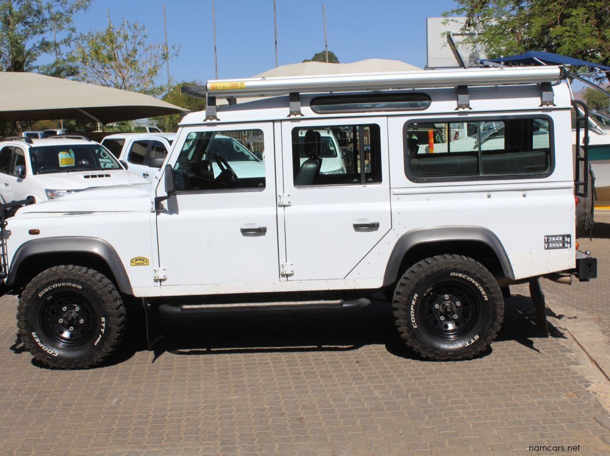 2011 Land Rover Defender LWB 5 door pictures