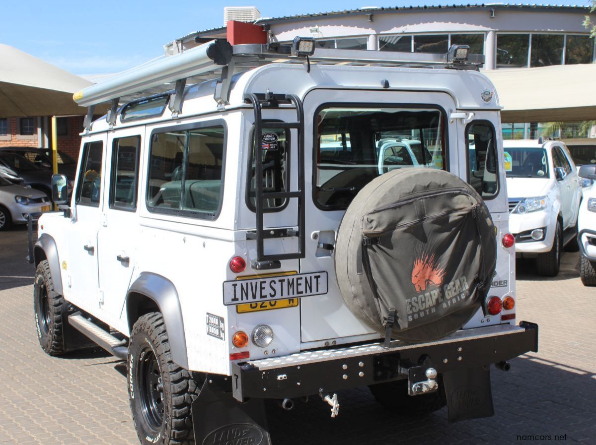 2011 Land Rover Defender LWB 5 door pictures