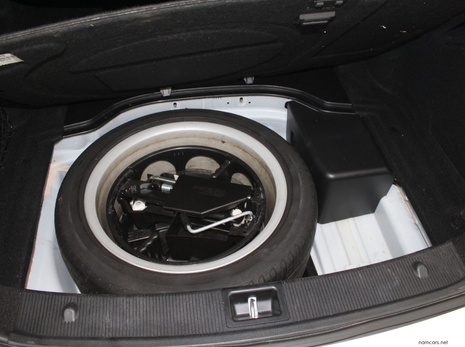 2013 Mercedes-Benz C180 Auto pictures