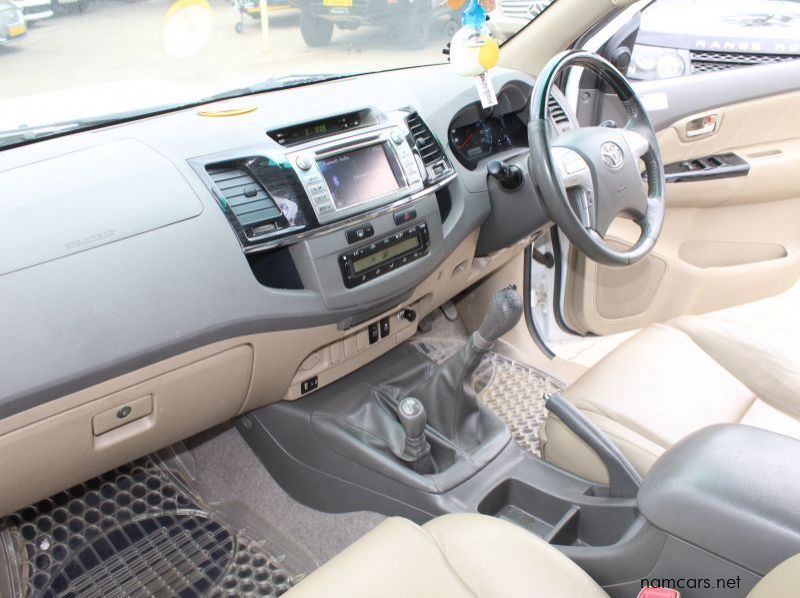 2013 Toyota Fortuner 3.0 D4D 4x4 Manual pictures