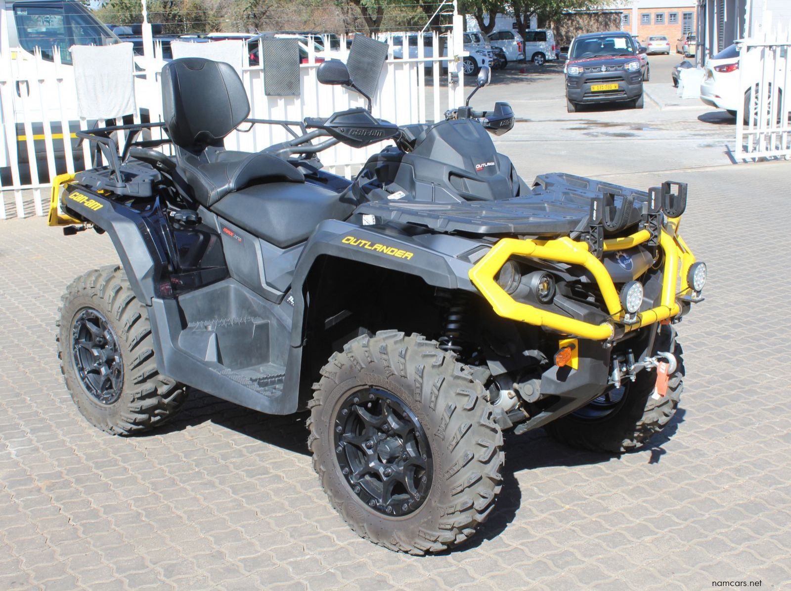 2023 ATV Outlander Max XT1000R pictures